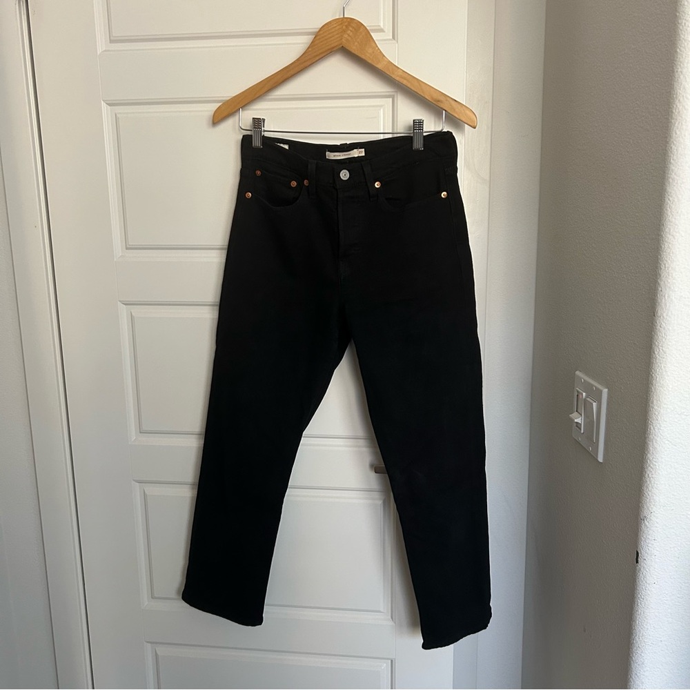 Levi’s Wedgie Straight Black Jeans